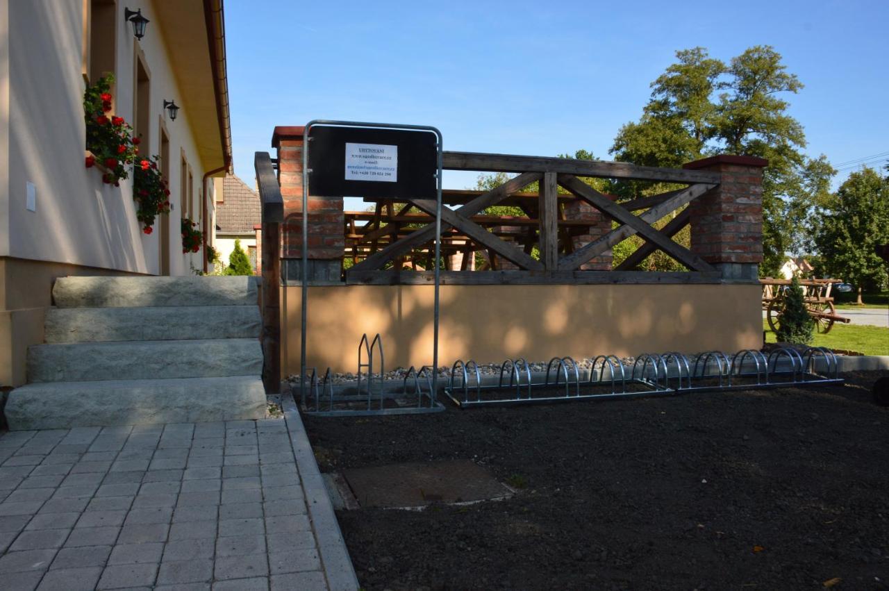 Penzion U podkováře Trebon Exterior foto
